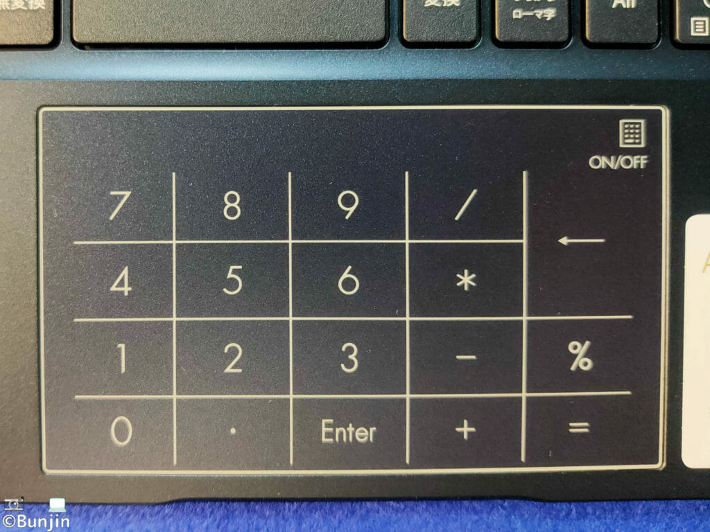 ASUS E210MAタッチパッド